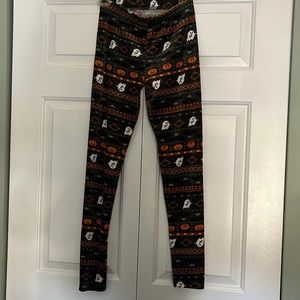 No Boundaries Halloween fuzzy leggings. Size S (3-5)